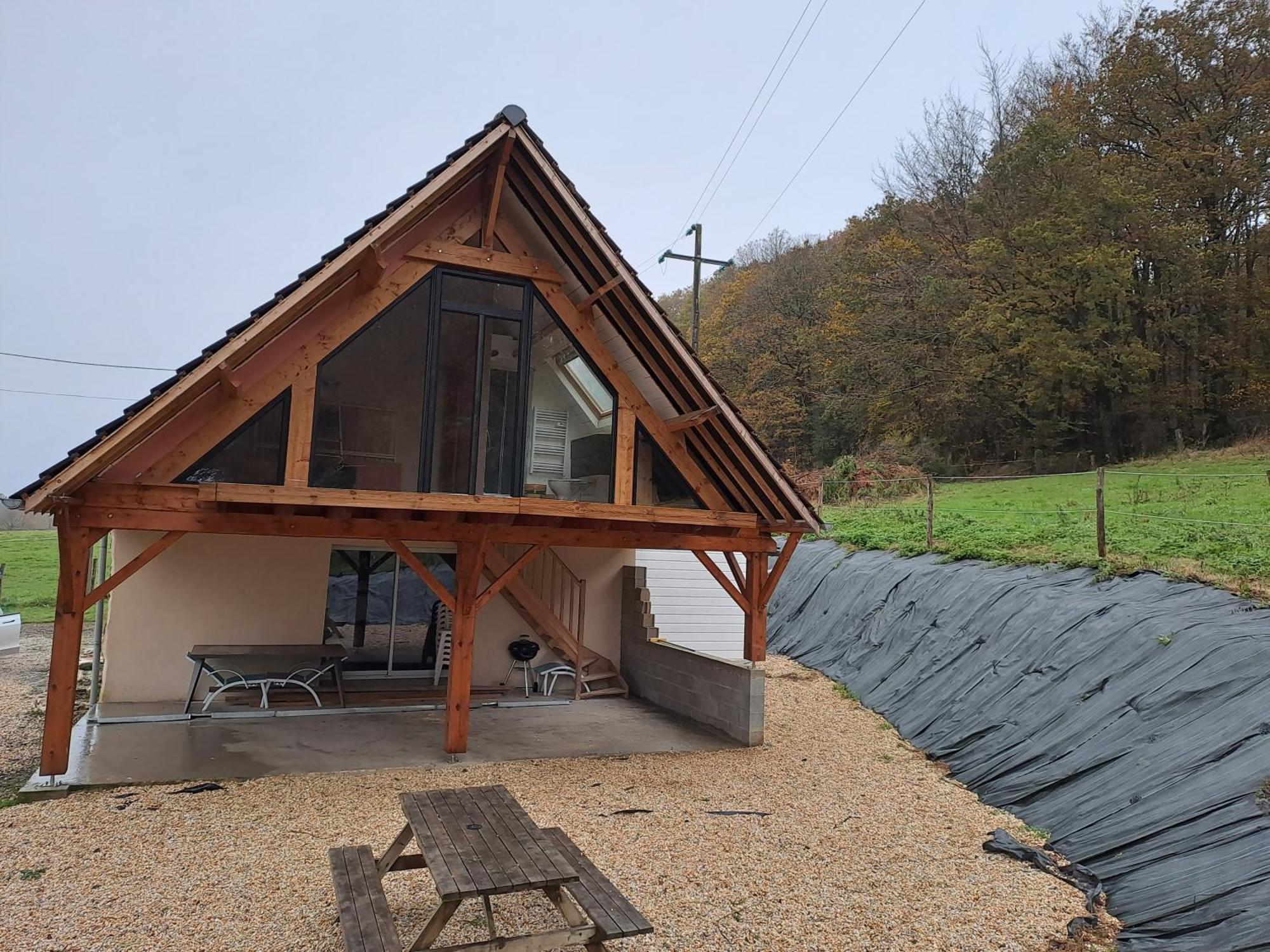 Gîte en lisière de forêt andaine Perrou Extérieur photo
